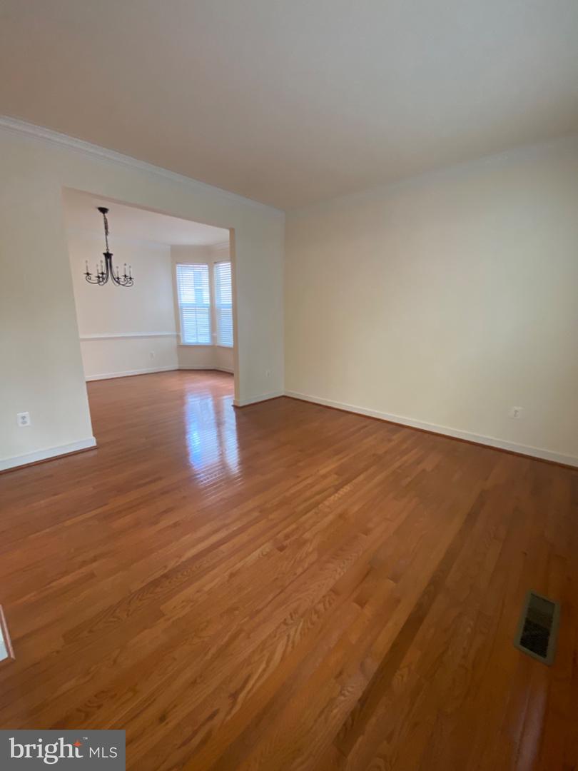 3858 Braveheart Dr Property Photo 6