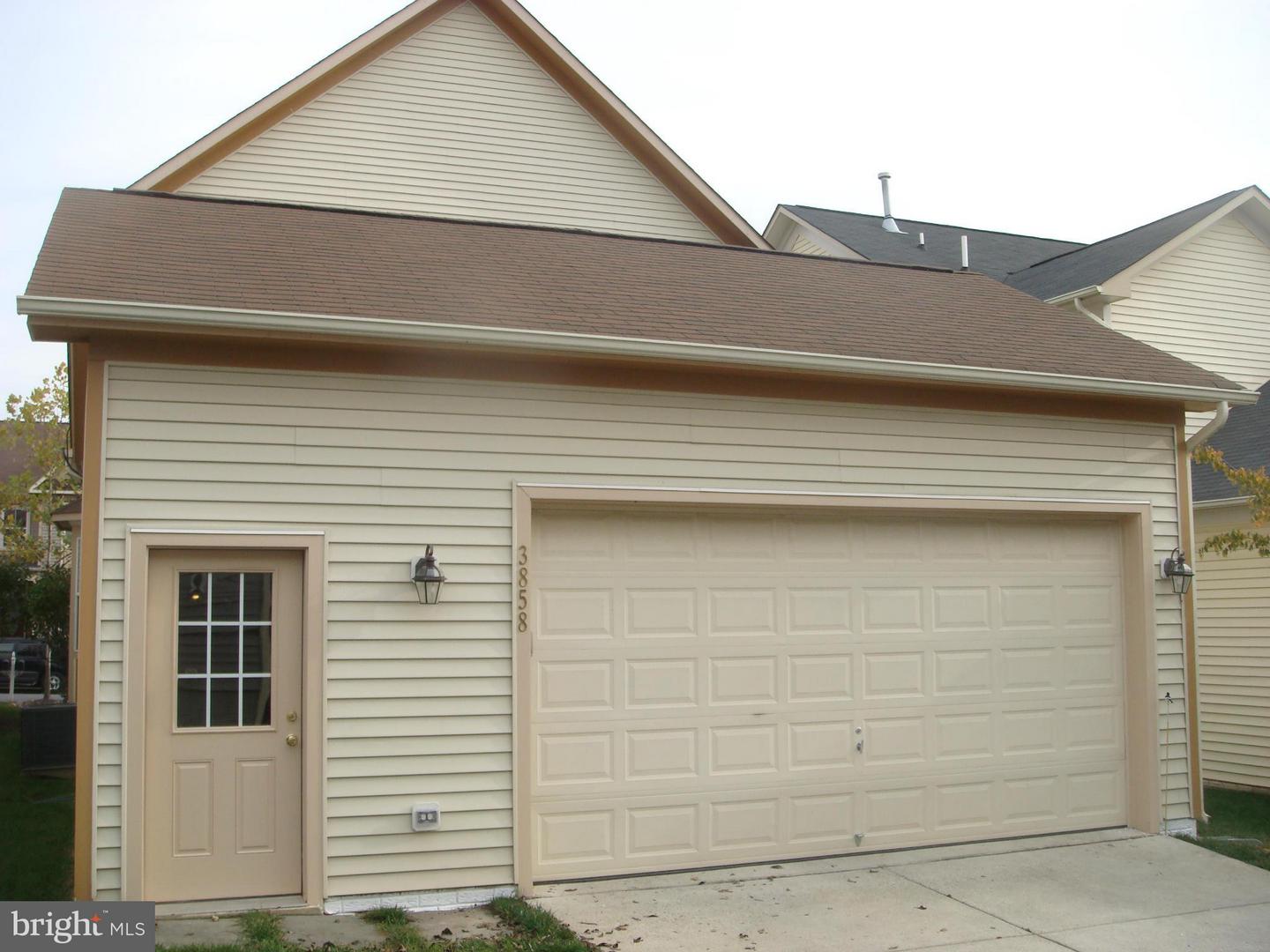 3858 Braveheart Dr Property Photo 34