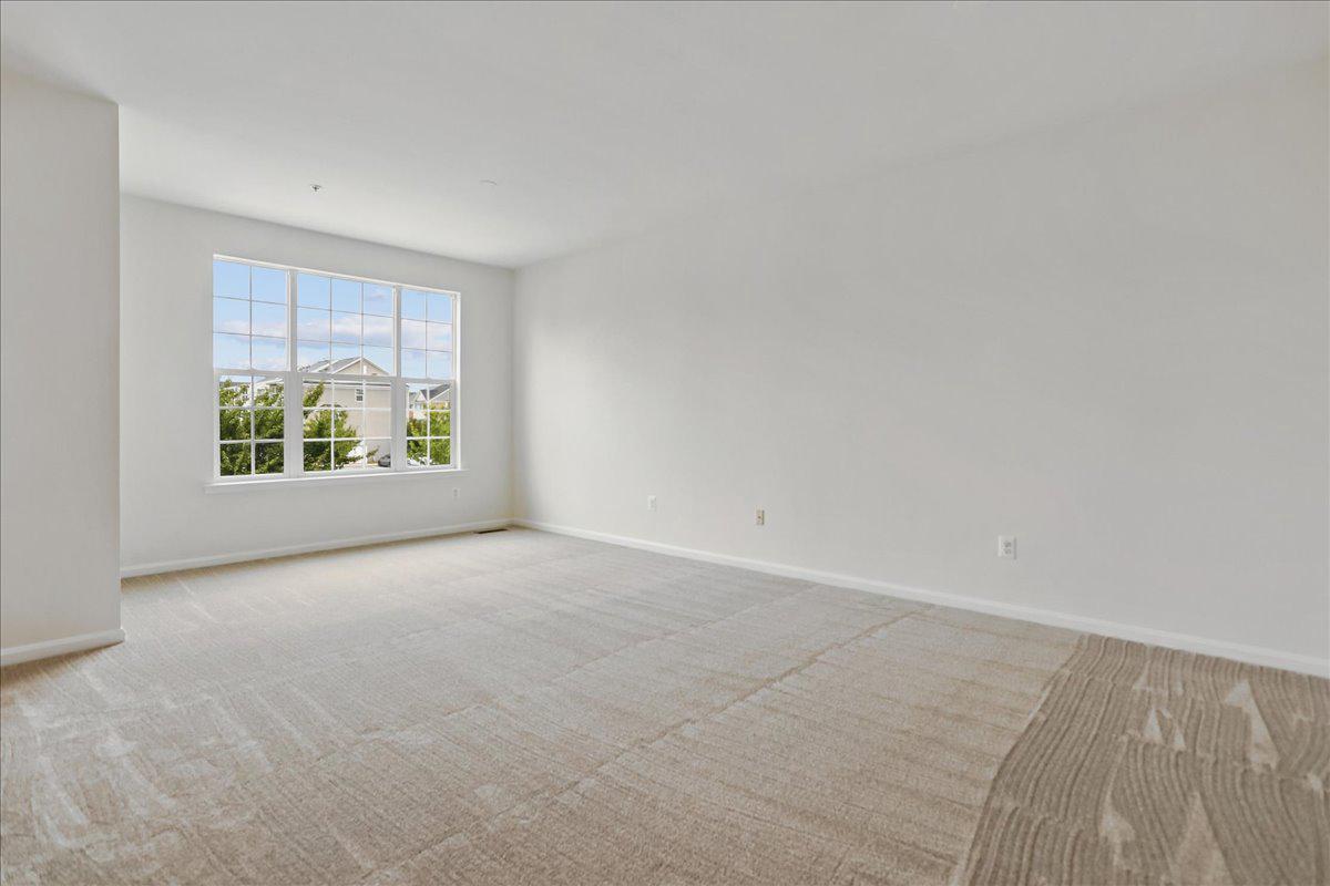 615 Amberfield Rd Property Photo 8