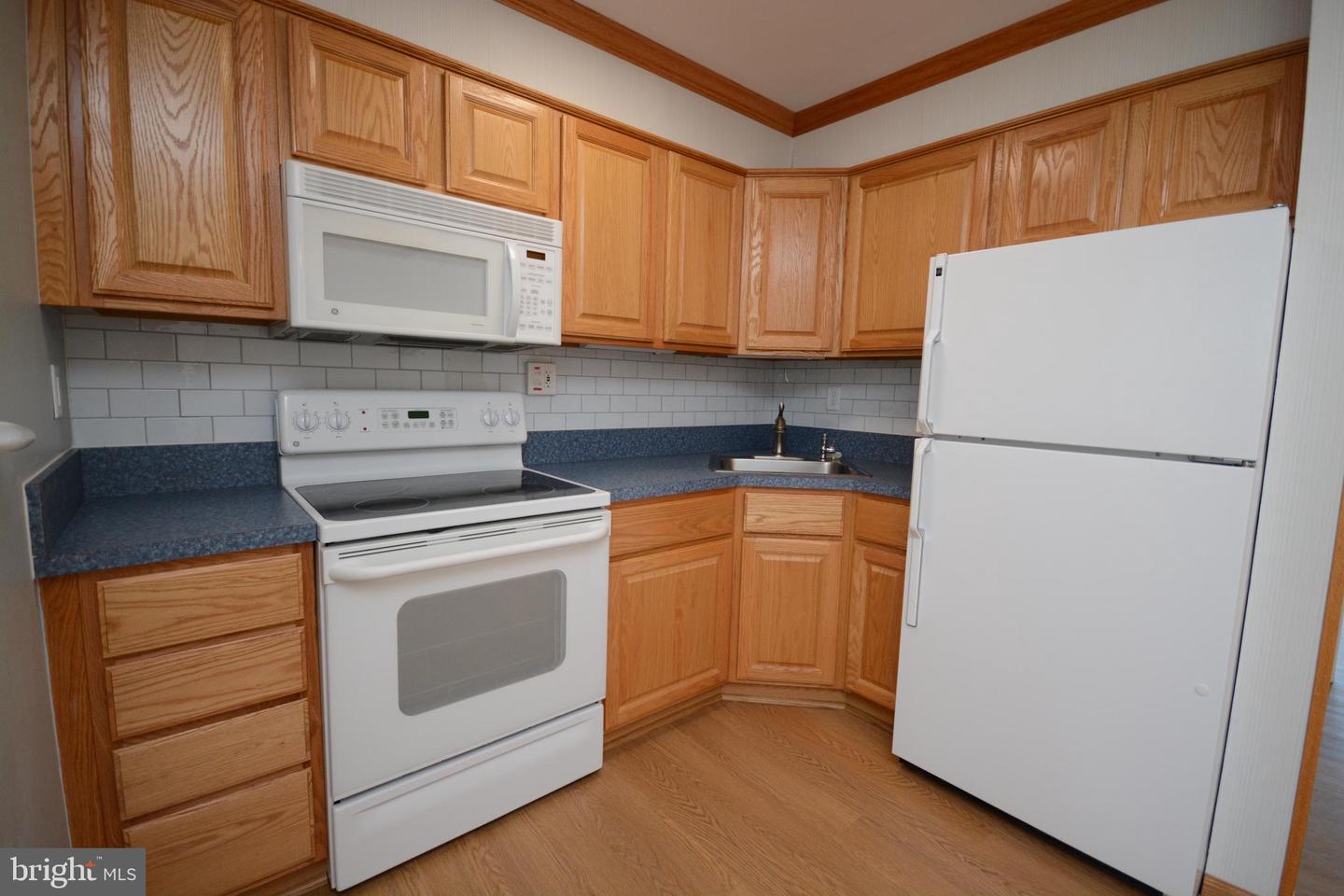 7316 E Springbrook Ct Property Photo 4