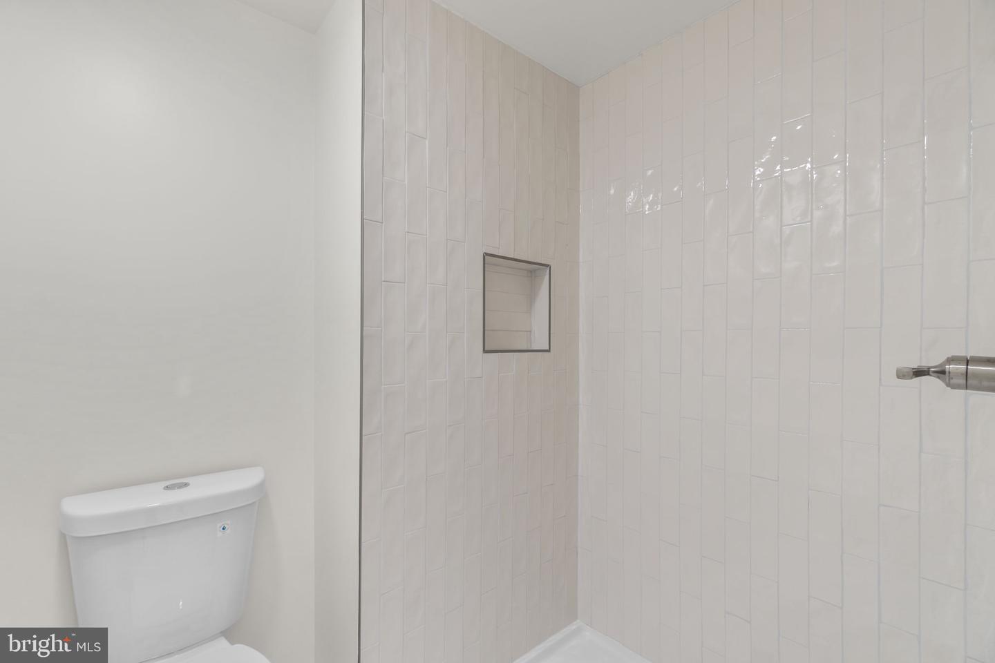 8039 Hollow Reed Ct Property Photo 18