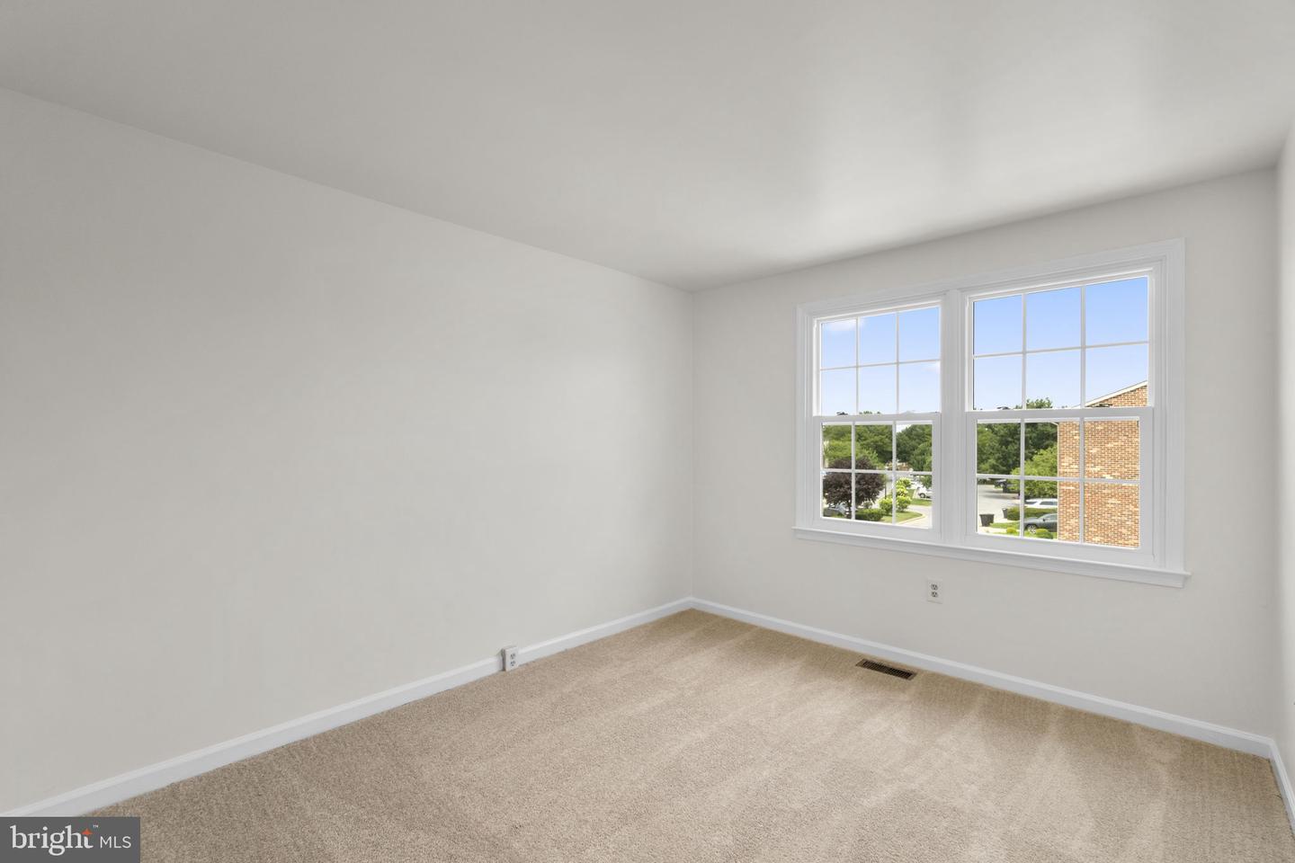 8039 Hollow Reed Ct Property Photo 23