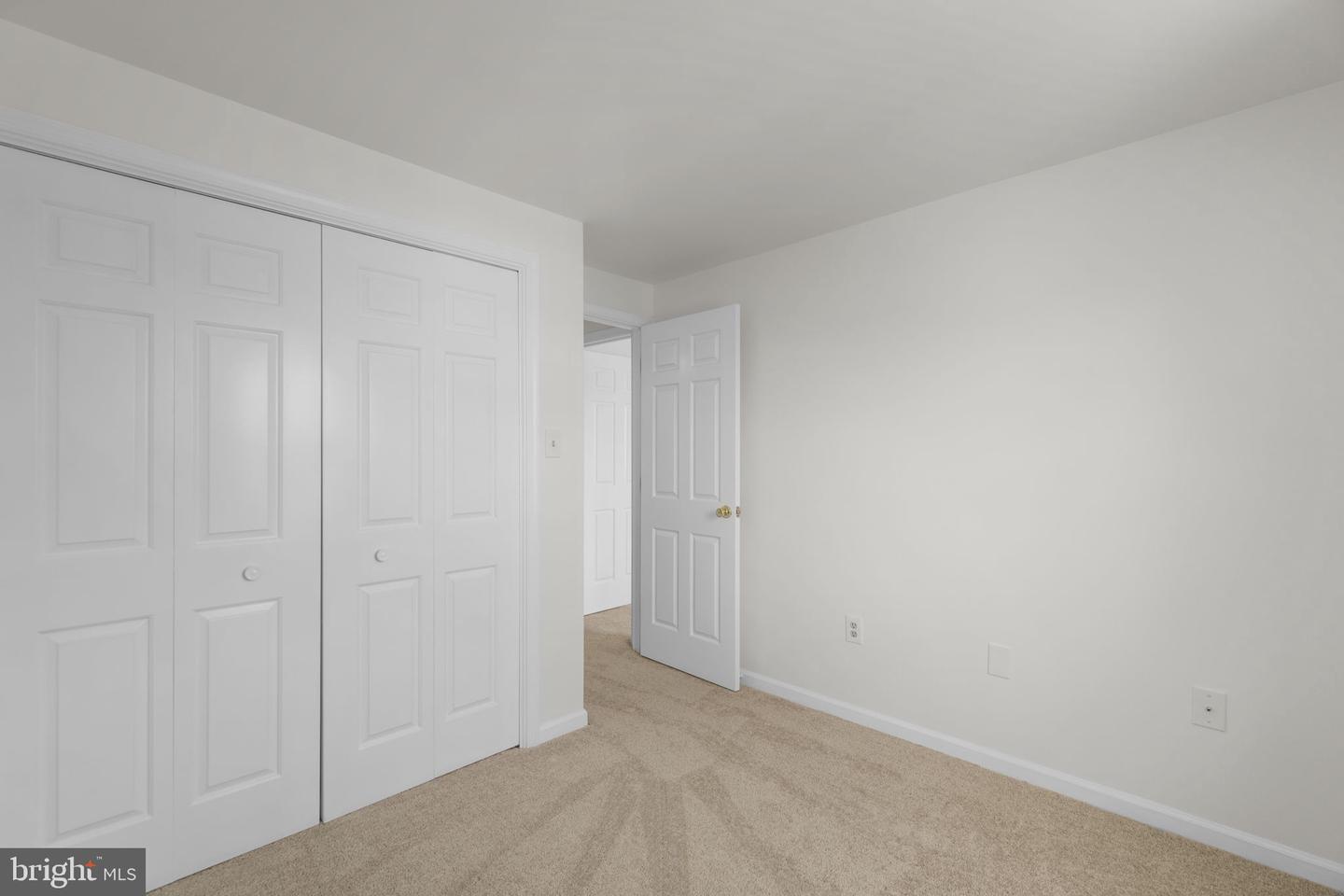 8039 Hollow Reed Ct Property Photo 26