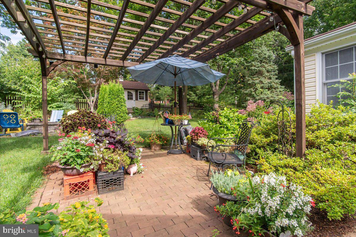 5528 Woodlyn Rd Property Photo 3
