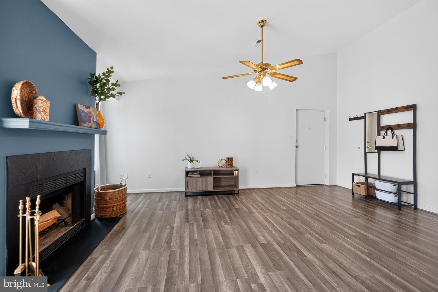 1602 Berry Rose Ct #2 3d Property Photo 11