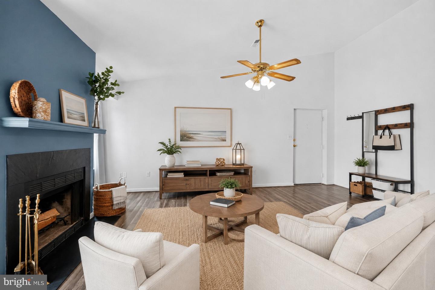 1602 Berry Rose Ct #2 3d Property Photo 12