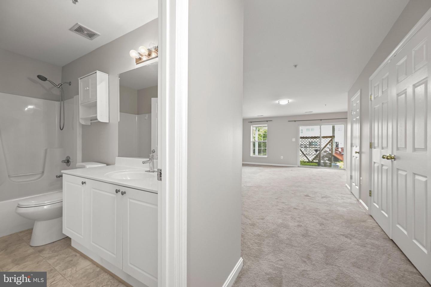 3741 Singleton Ter Property Photo 66