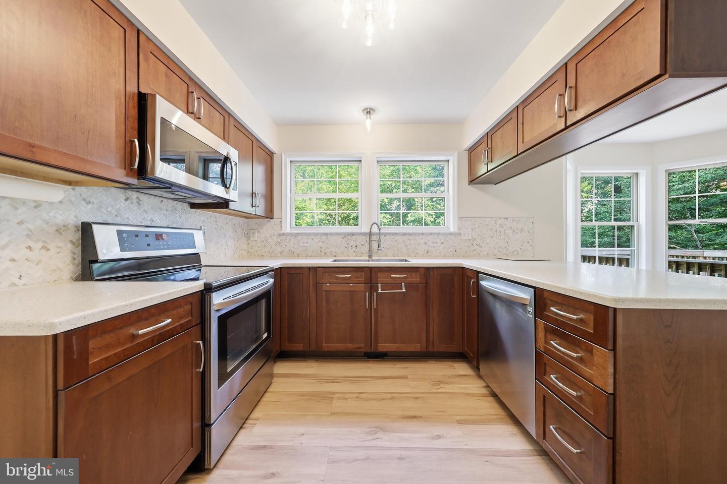 6728 Oakridge Rd Property Photo 13