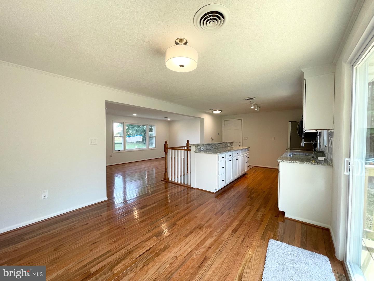 9715 Spencer Property Photo 6