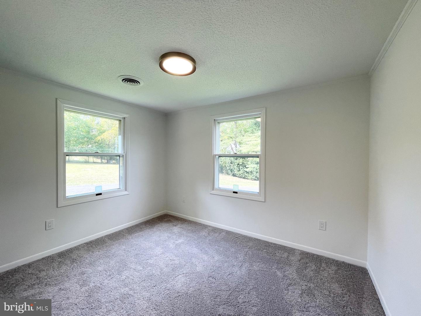 9715 Spencer Property Photo 24