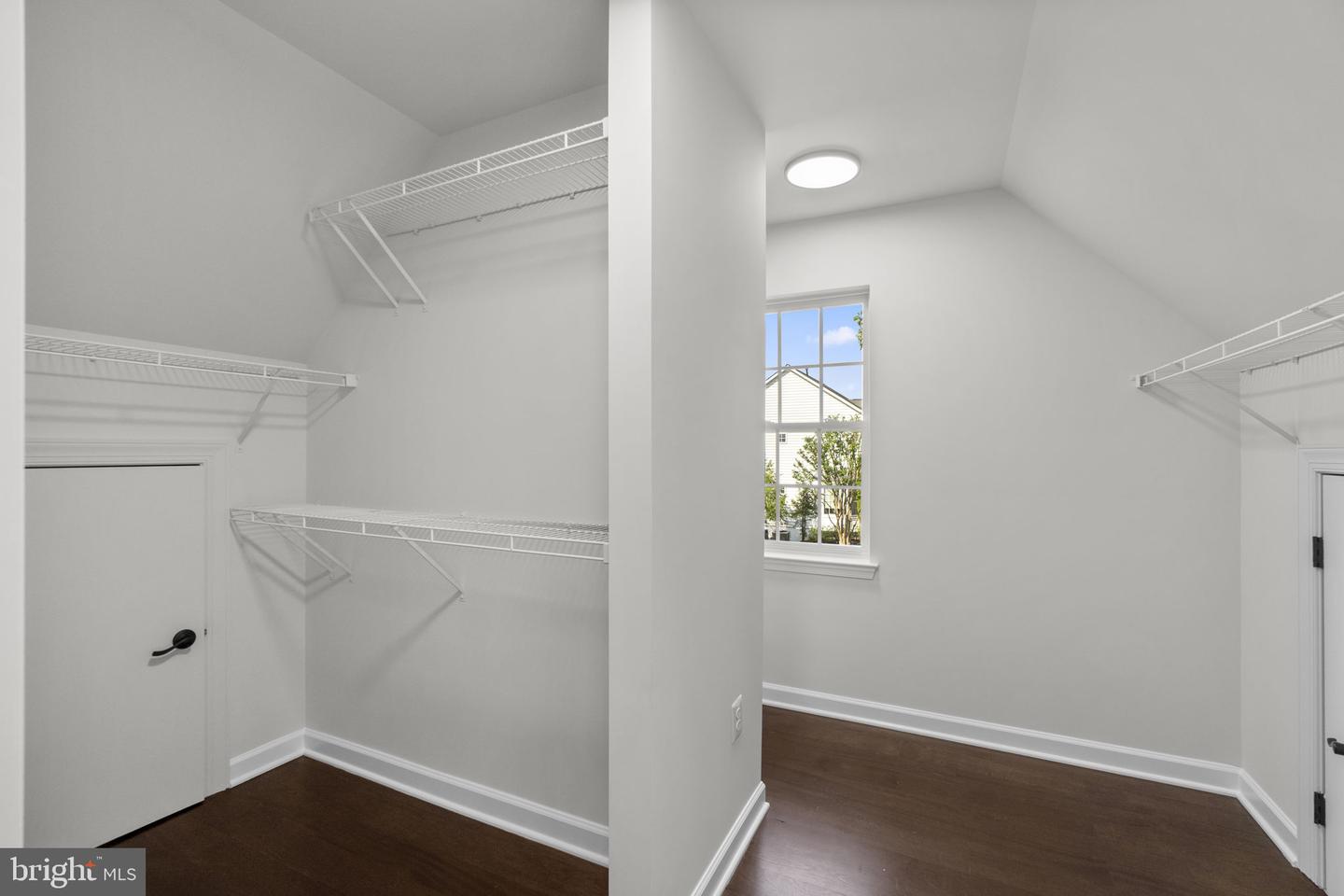 9237 Charterhouse Rd Property Photo 27