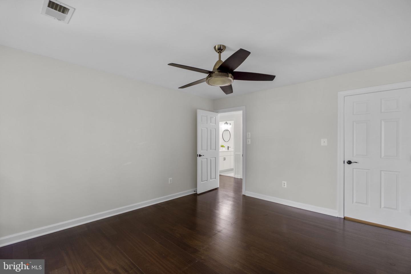 9237 Charterhouse Rd Property Photo 33