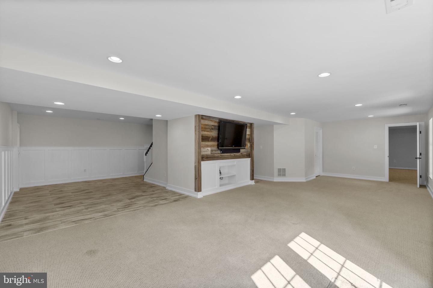 9237 Charterhouse Rd Property Photo 45