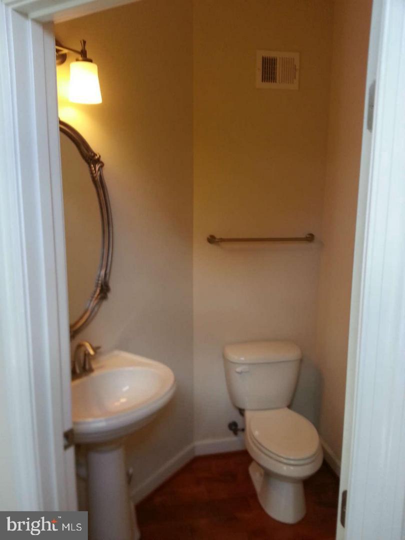 9053 Mcpherson St Property Photo 4