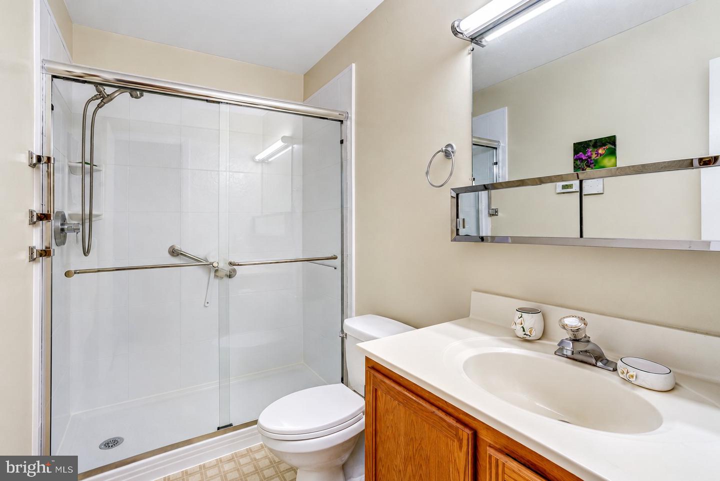 6861 Snowberry Ct Property Photo 8