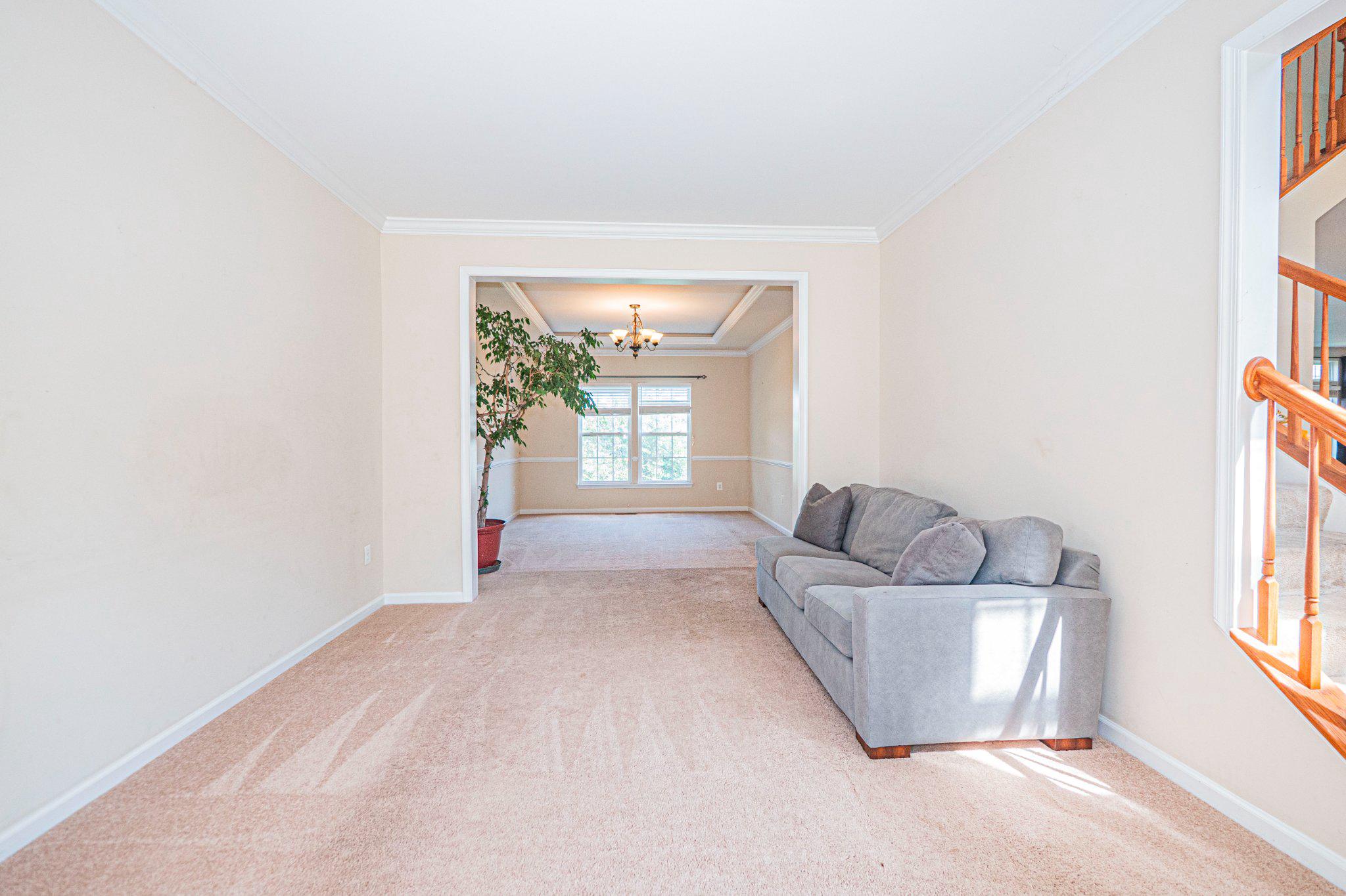 10 Fiona Way Property Photo 8