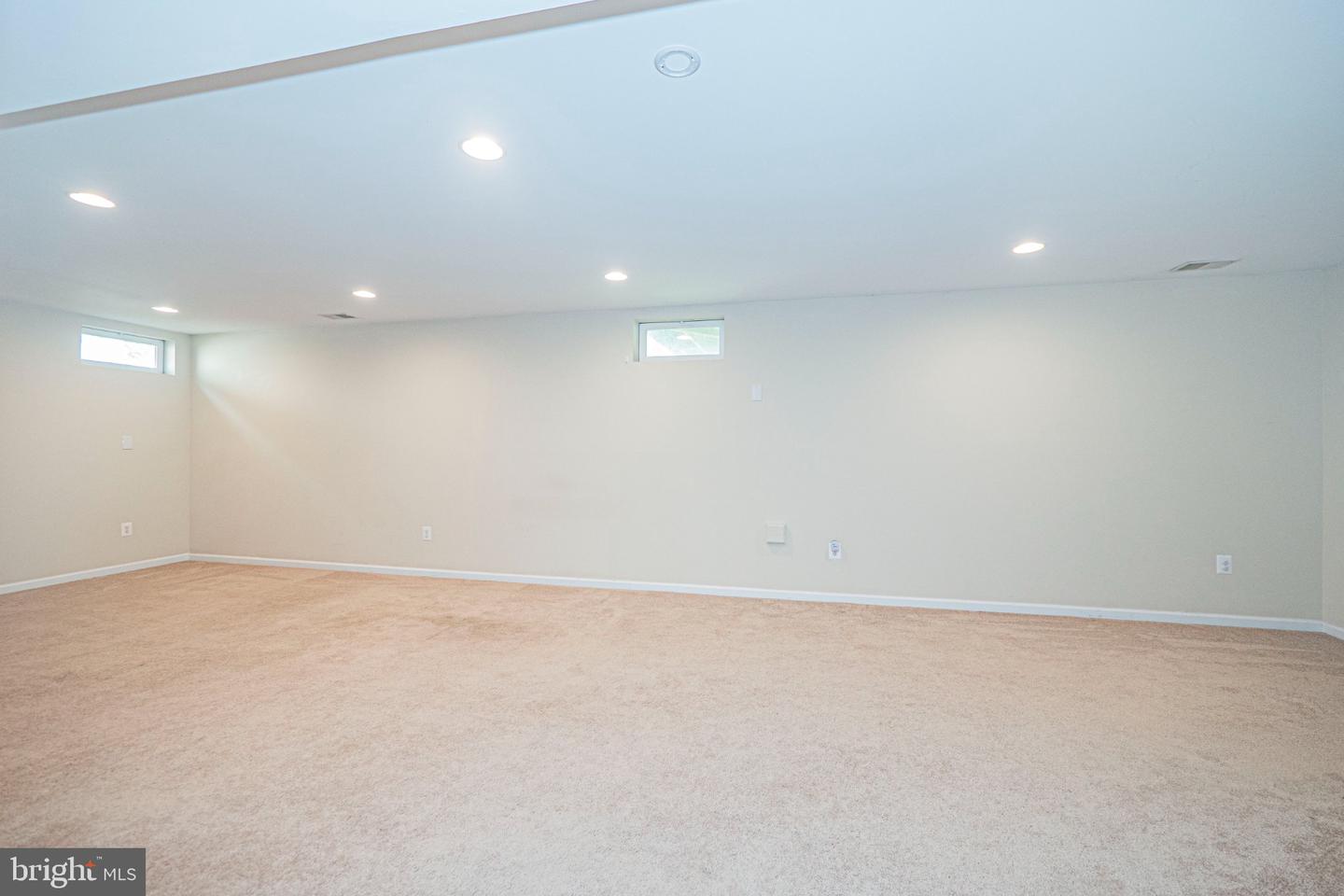 10 Fiona Way Property Photo 41