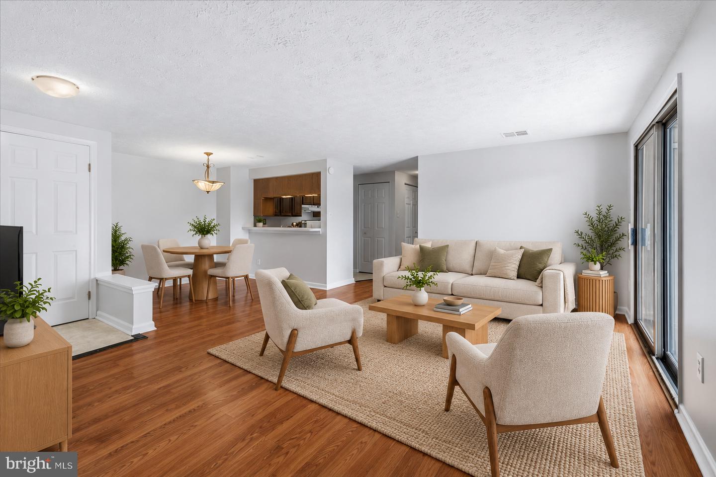 803-h Stratford Way #h Property Photo 5