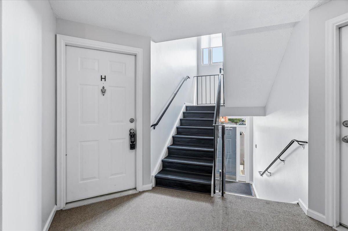 803-h Stratford Way #h Property Photo 35