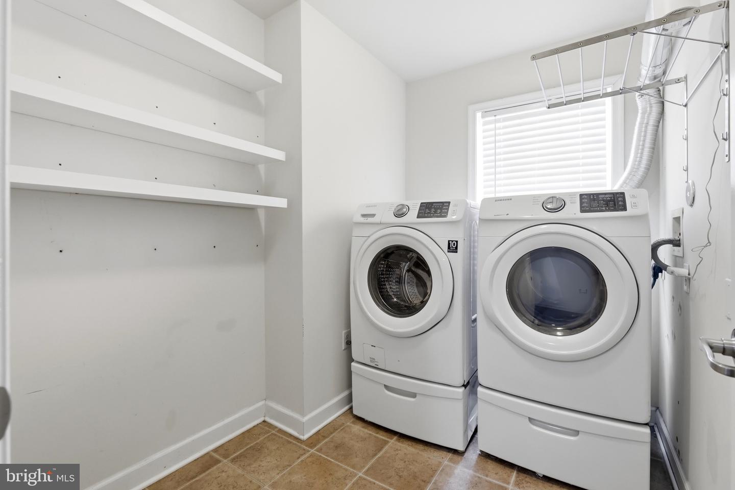 300 Catoctin Ave Property Photo 13