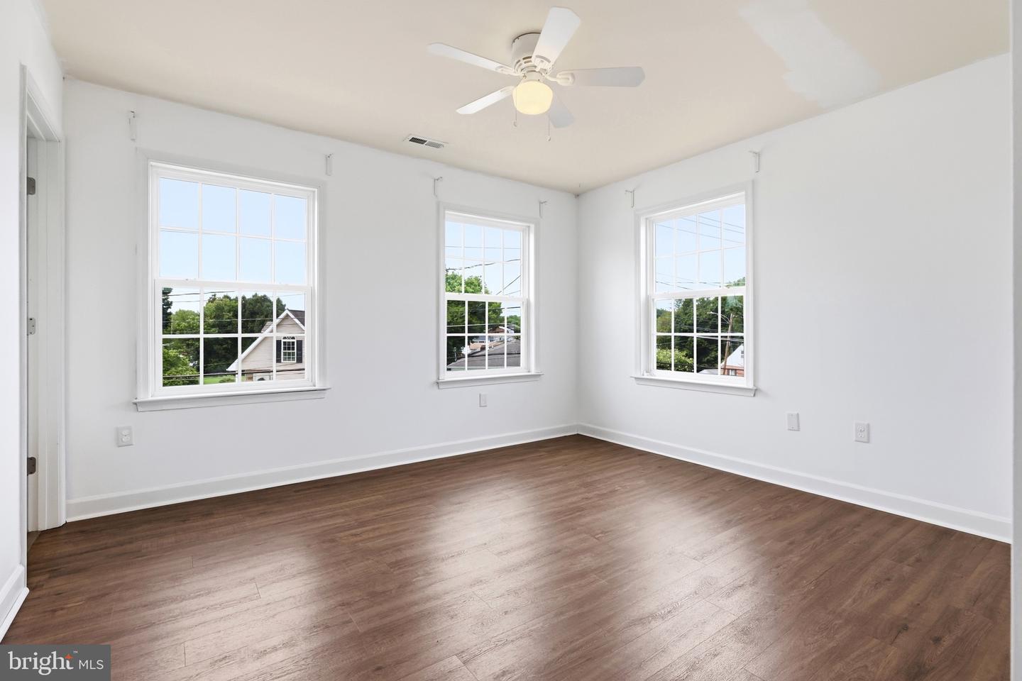 300 Catoctin Ave Property Photo 25