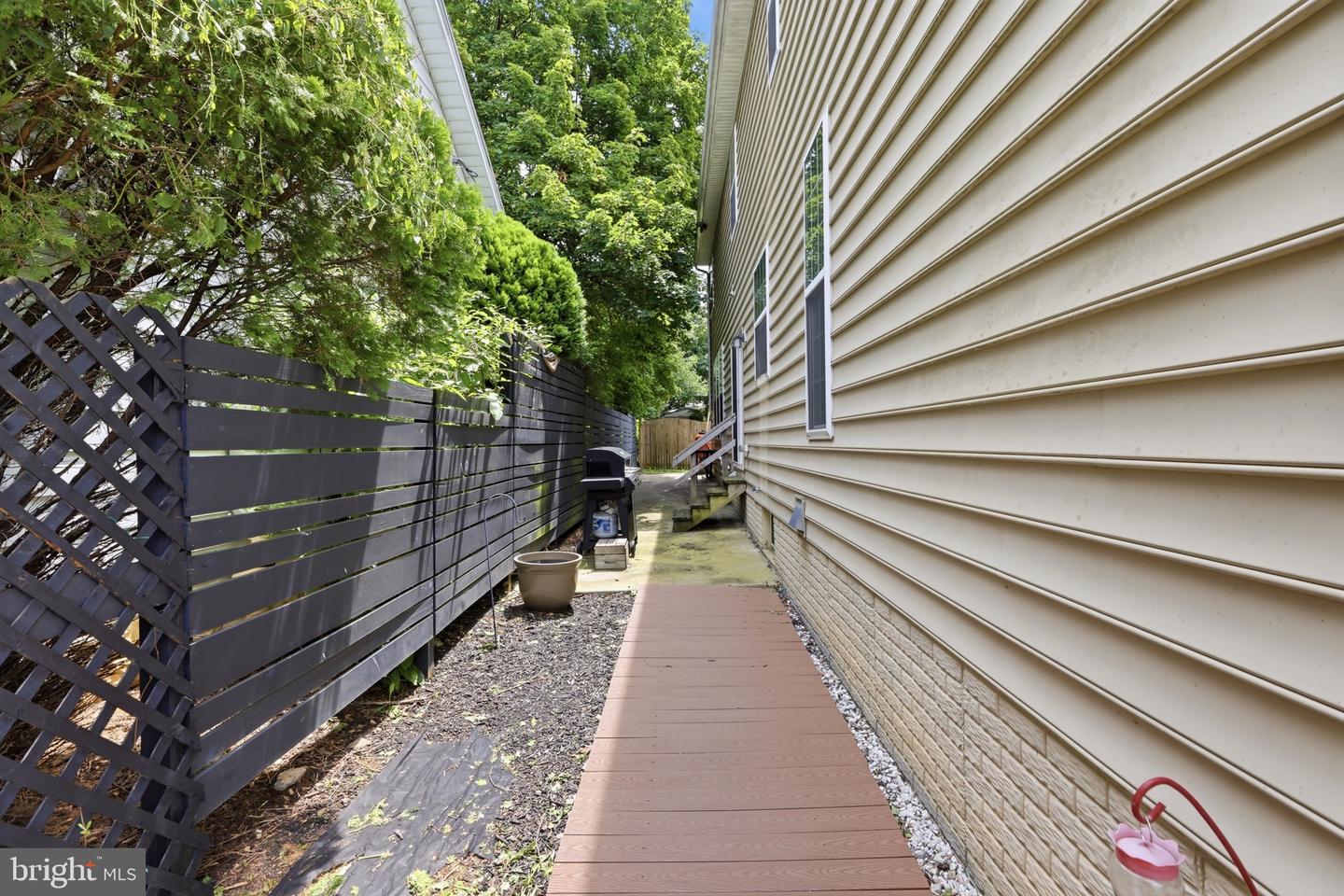 300 Catoctin Ave Property Photo 36