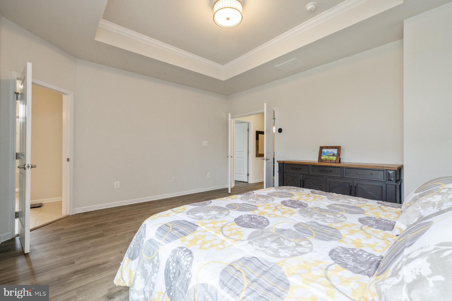 5861 Oakdale Village Rd Property Photo 16