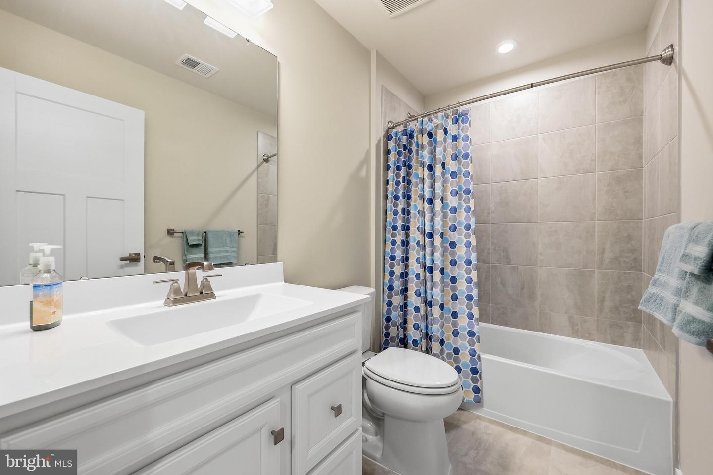 2495 Silver Leaf Dr Property Photo 27