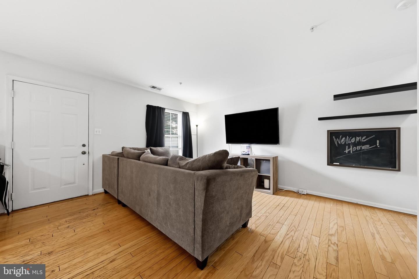 125 Heathfield Dr Property Photo 4