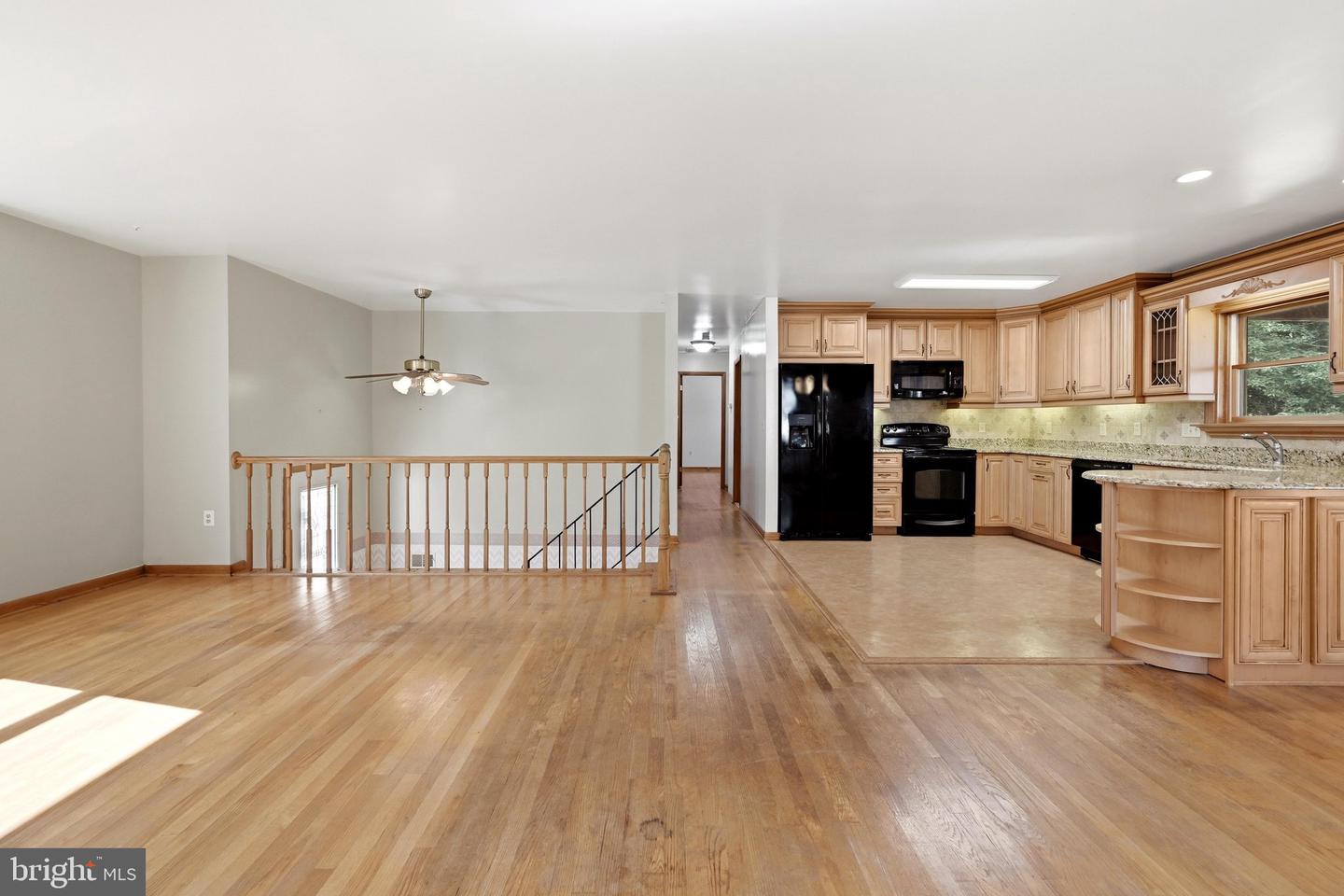 9092 Fox Ridge Dr Property Photo 15