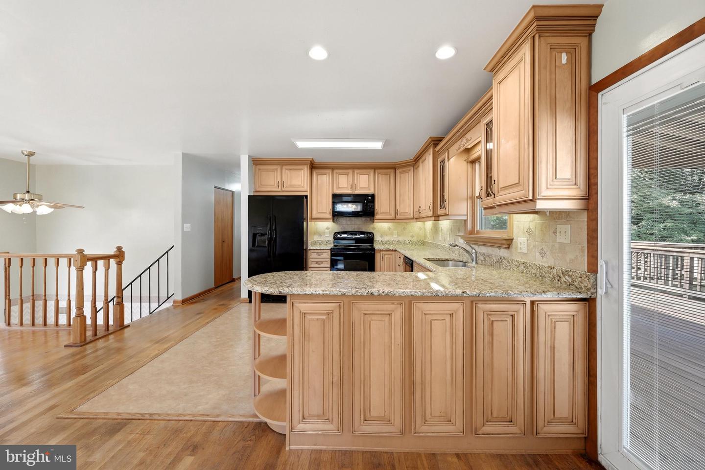 9092 Fox Ridge Dr Property Photo 18