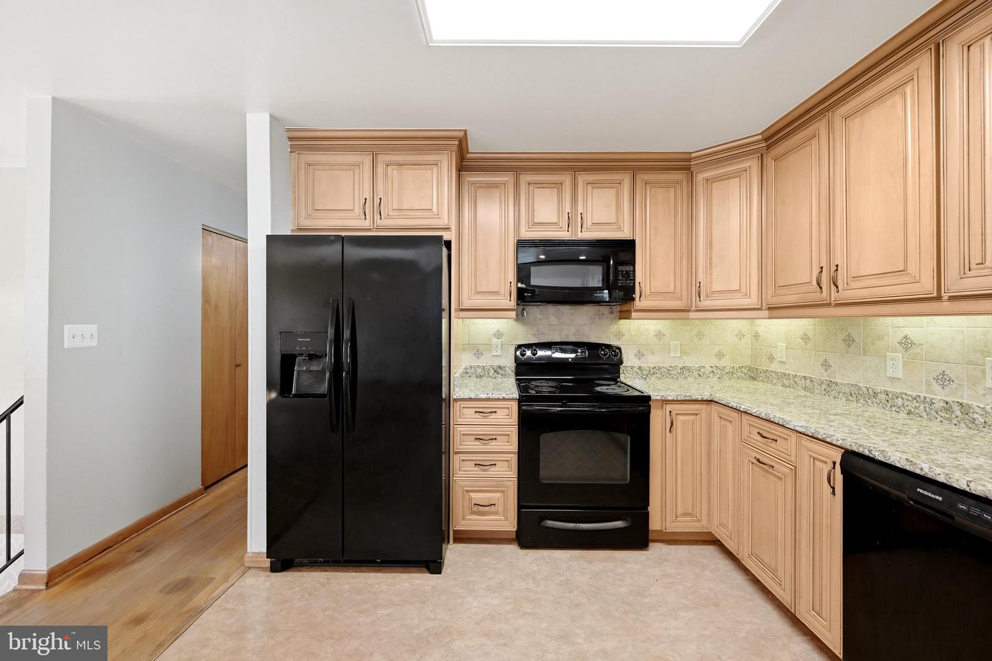 9092 Fox Ridge Dr Property Photo 21
