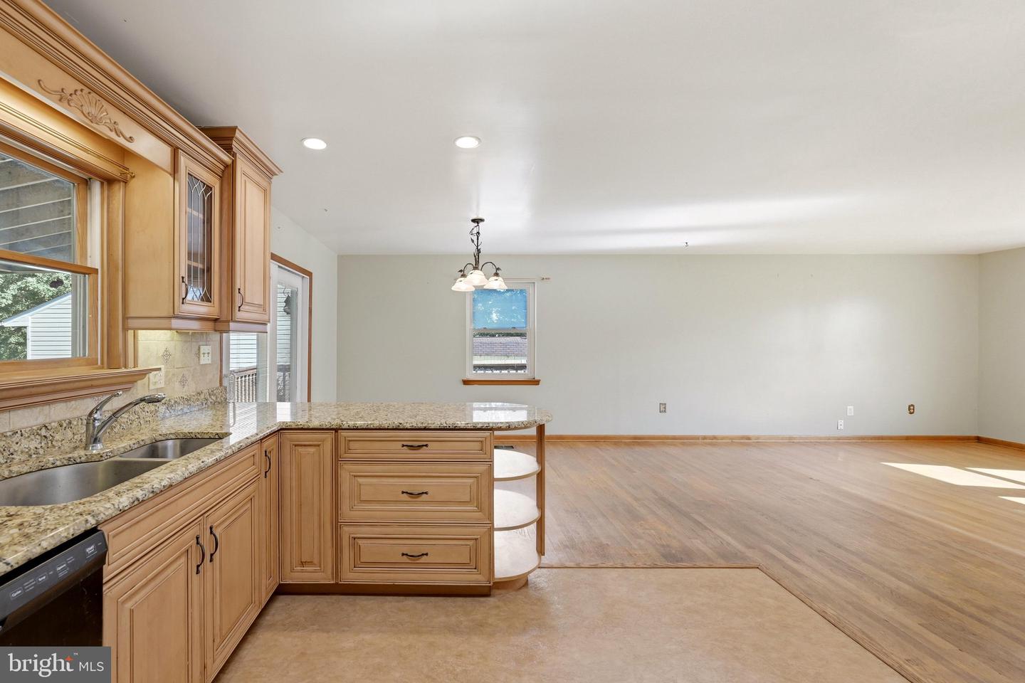 9092 Fox Ridge Dr Property Photo 22