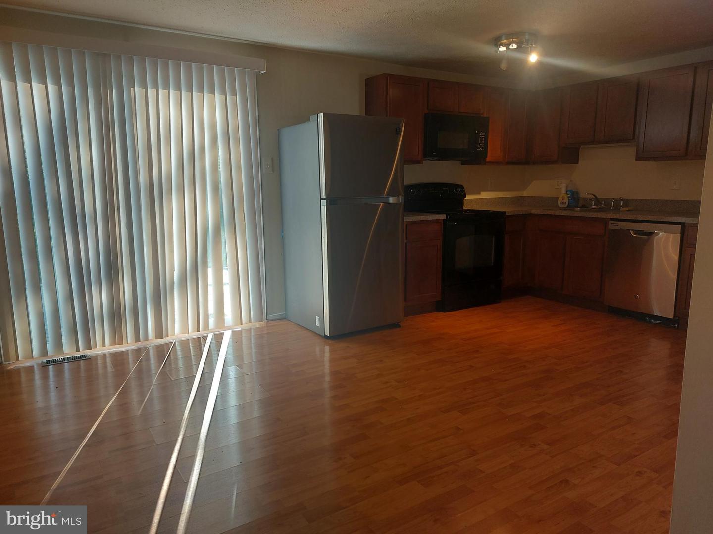 1312 Hillcrest Dr Property Photo 4