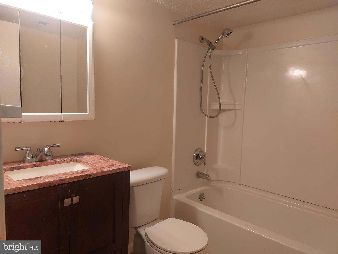 1312 Hillcrest Dr Property Photo 11