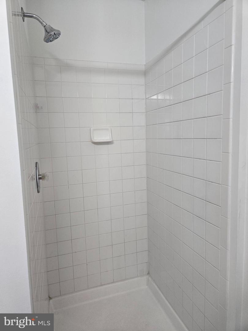 6632 Granville Ct Property Photo 13