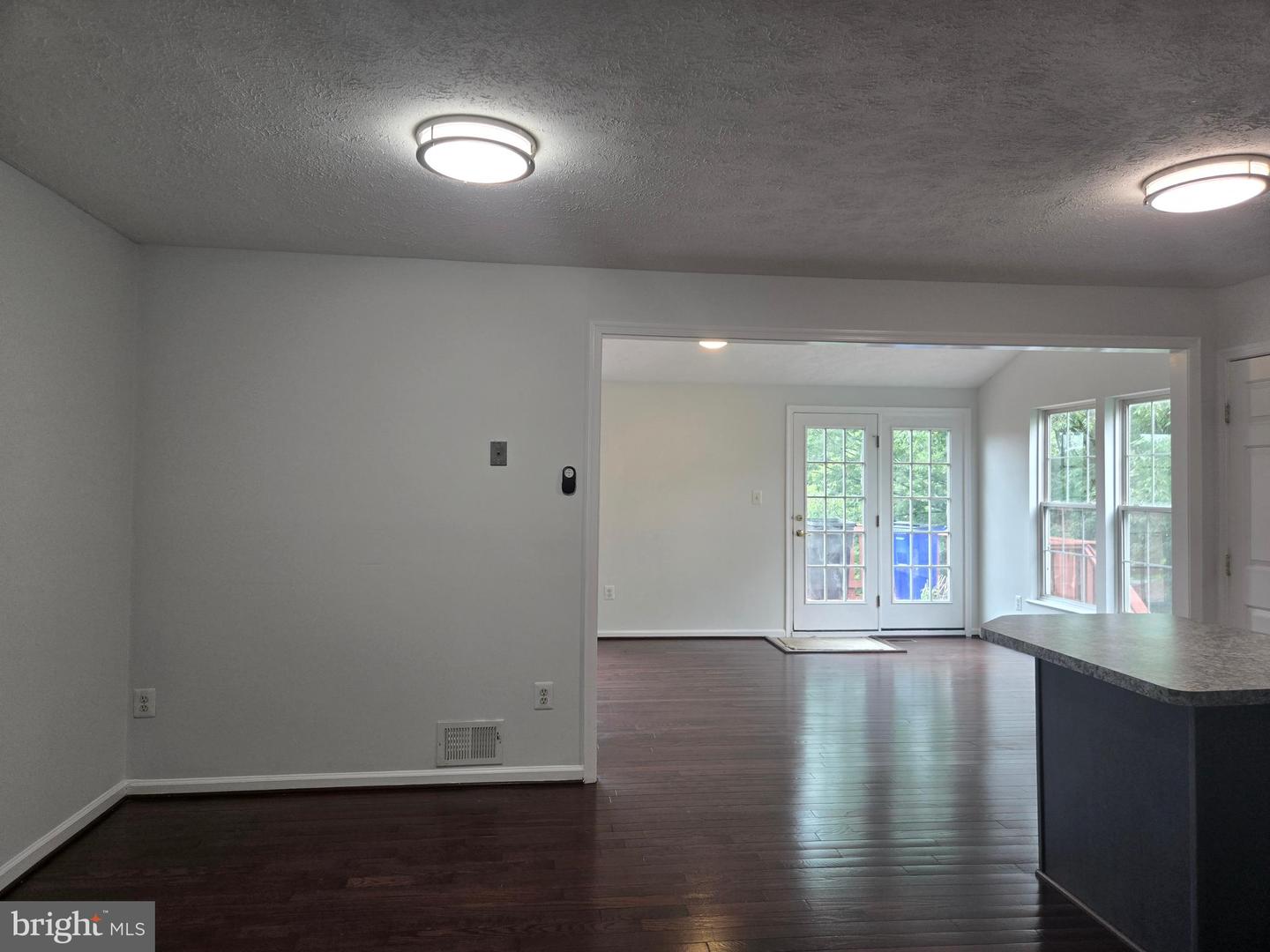 6632 Granville Ct Property Photo 30