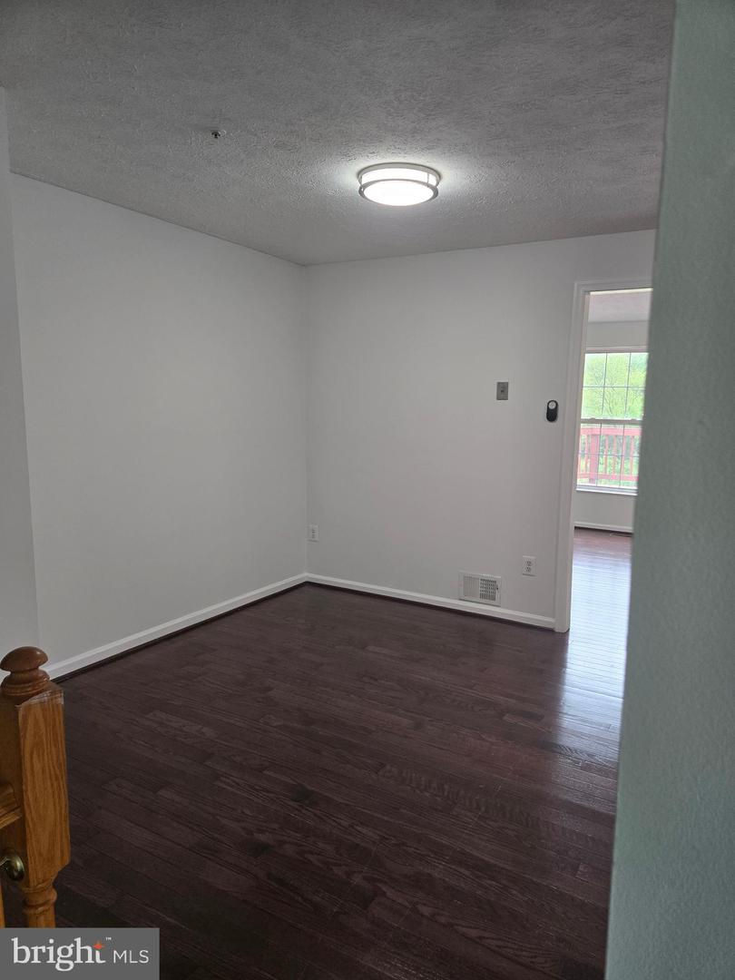 6632 Granville Ct Property Photo 31