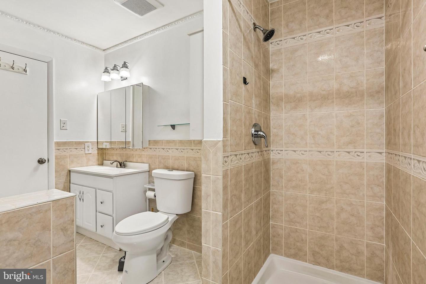 6914 Alex Ct Property Photo 6