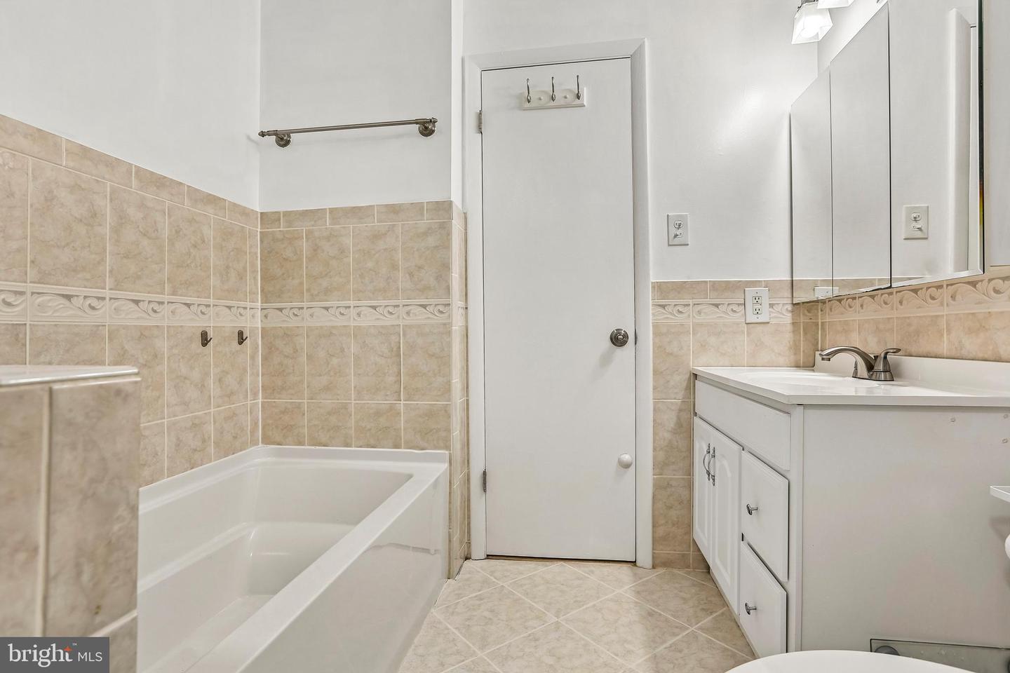 6914 Alex Ct Property Photo 25