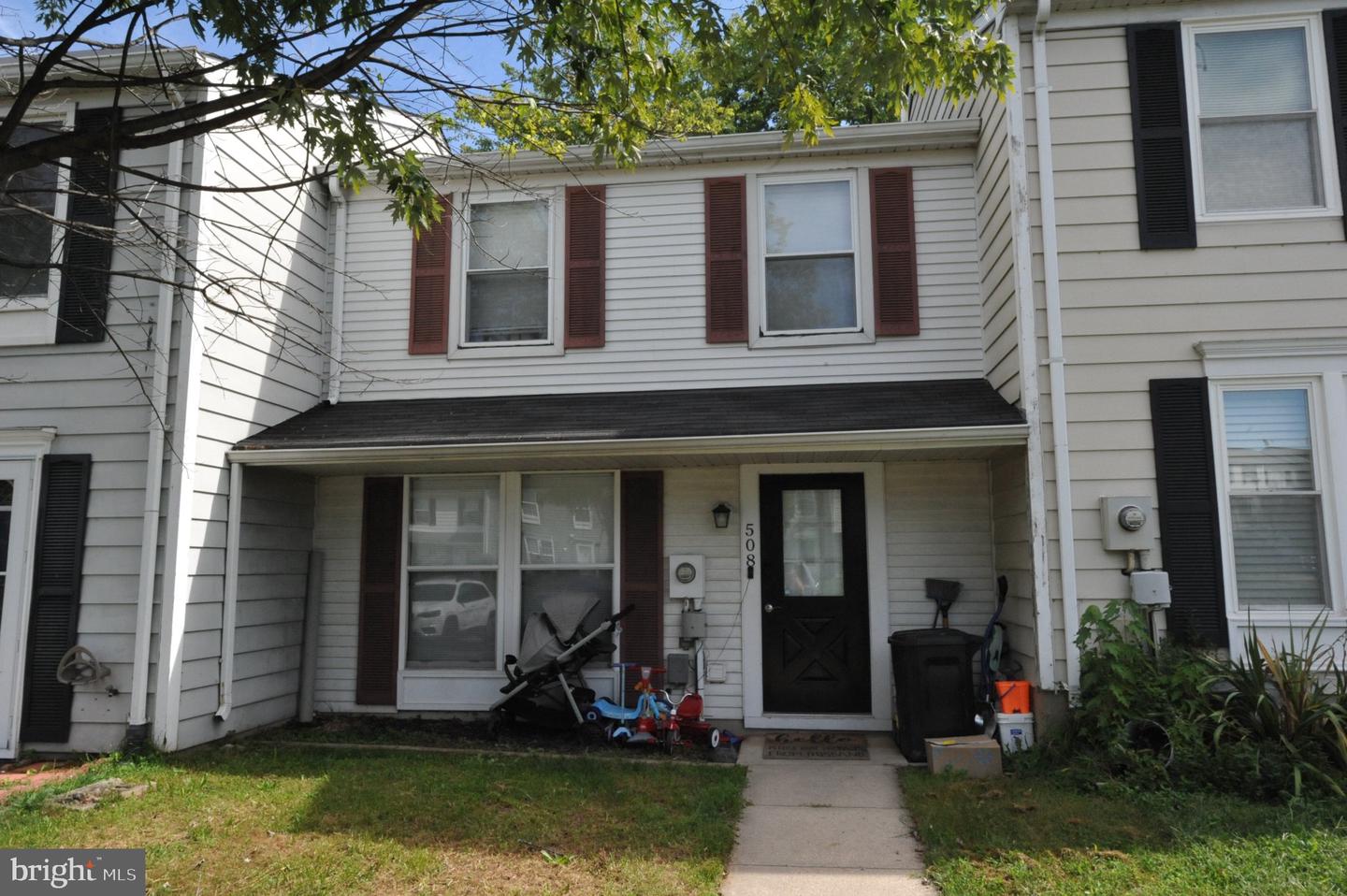 508 Riggs Ct Property Photo 2