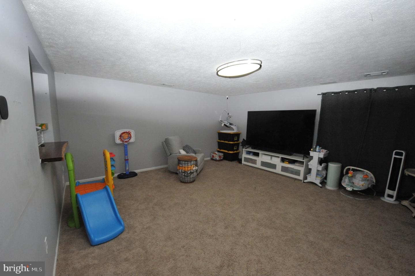 508 Riggs Ct Property Photo 3