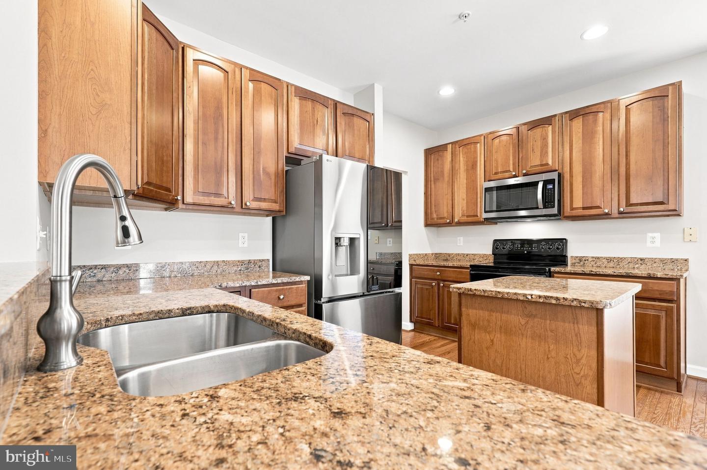 5521 Tracey Bruce Dr Property Photo 12