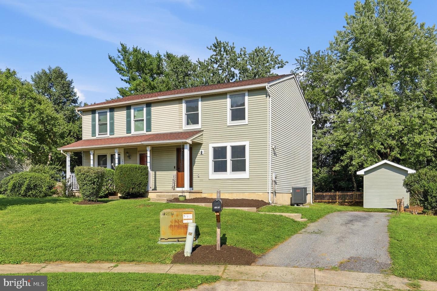 1572 CAREY PL Property Photo 1