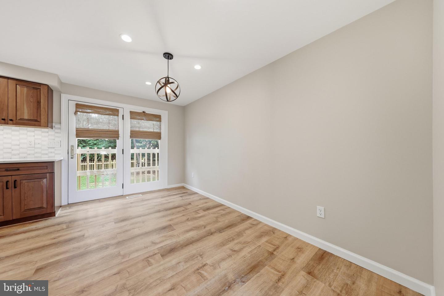 1572 Carey Pl Property Photo 8