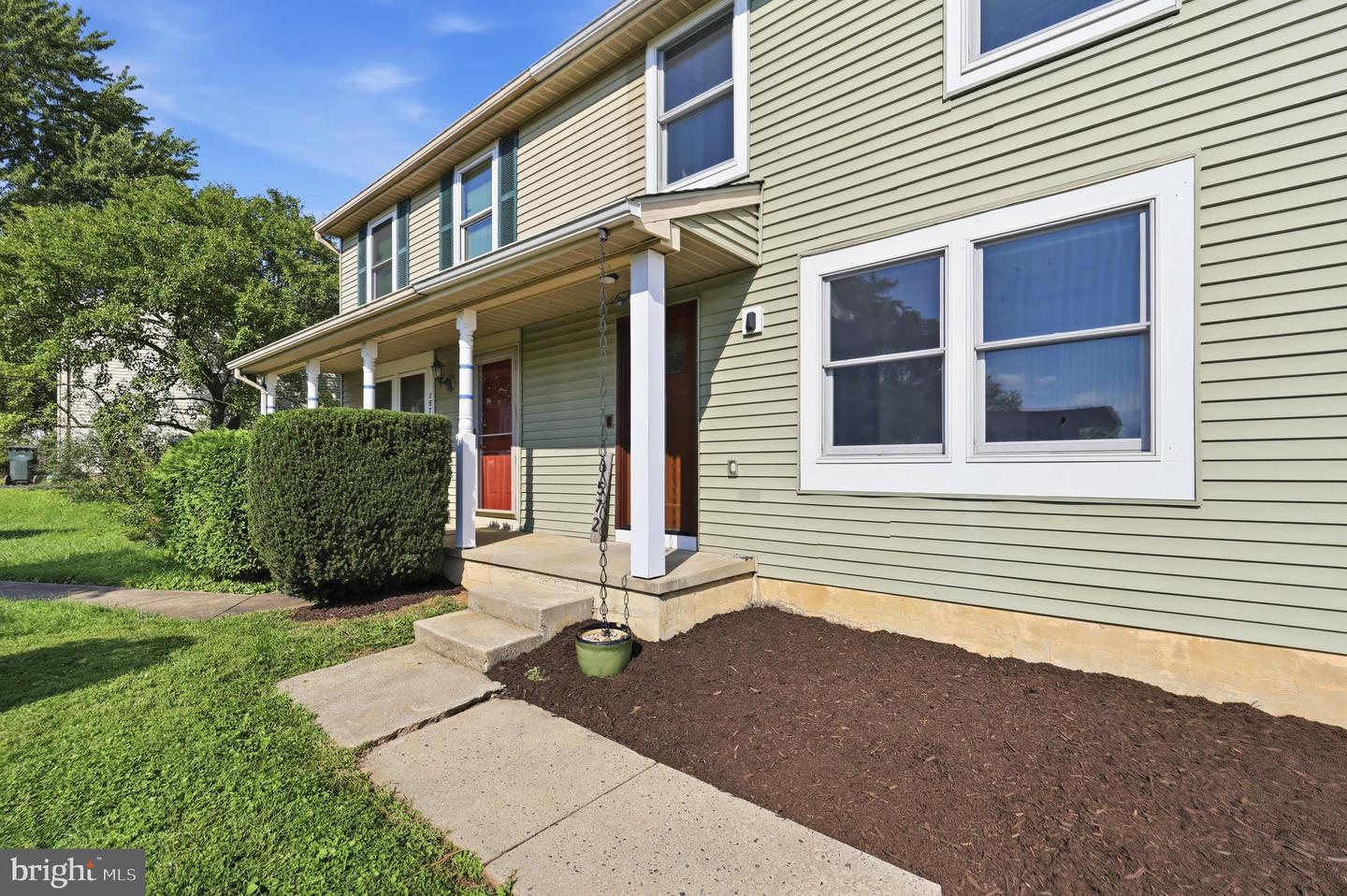 1572 Carey Pl Property Photo 42