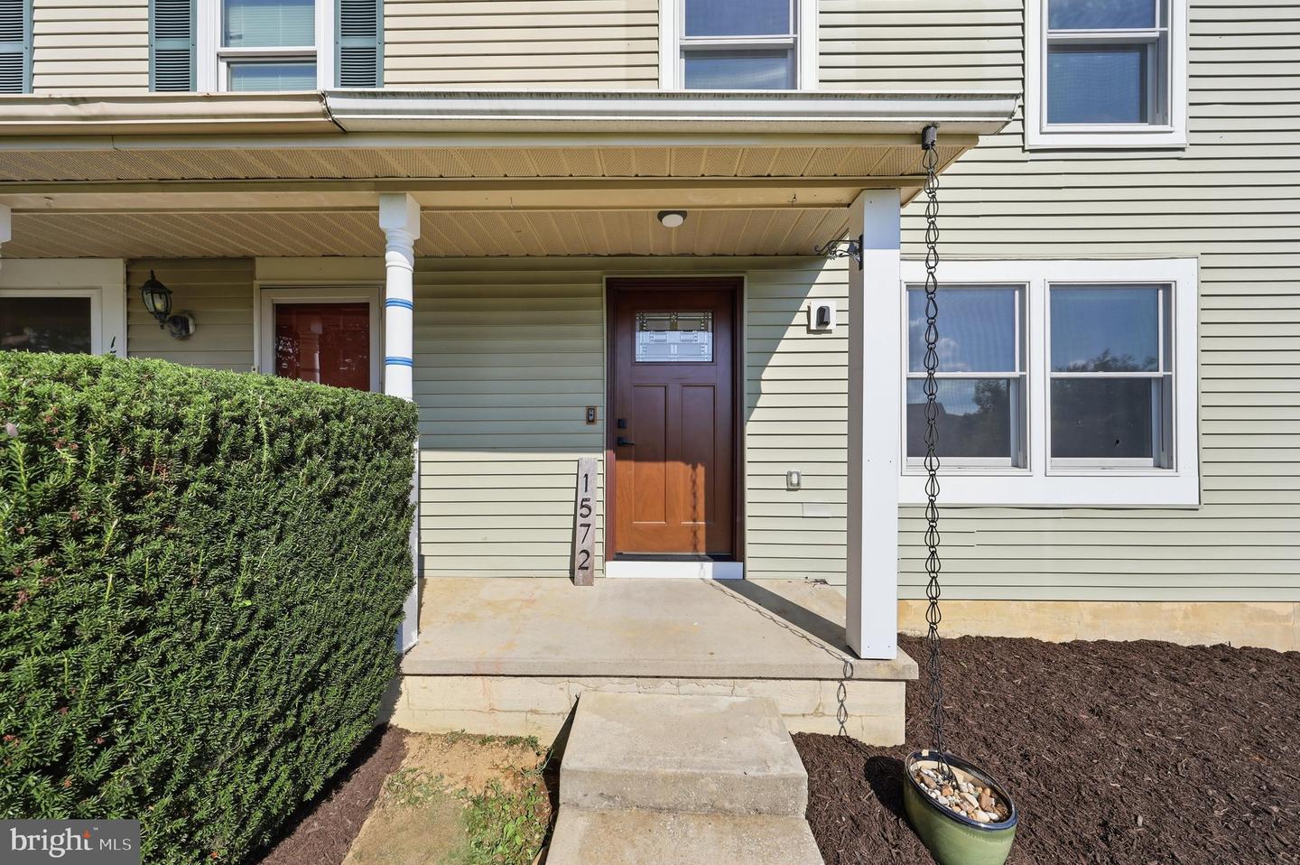 1572 Carey Pl Property Photo 43