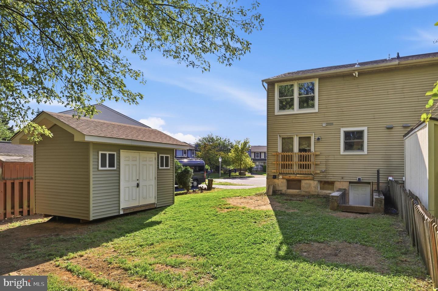 1572 Carey Pl Property Photo 47
