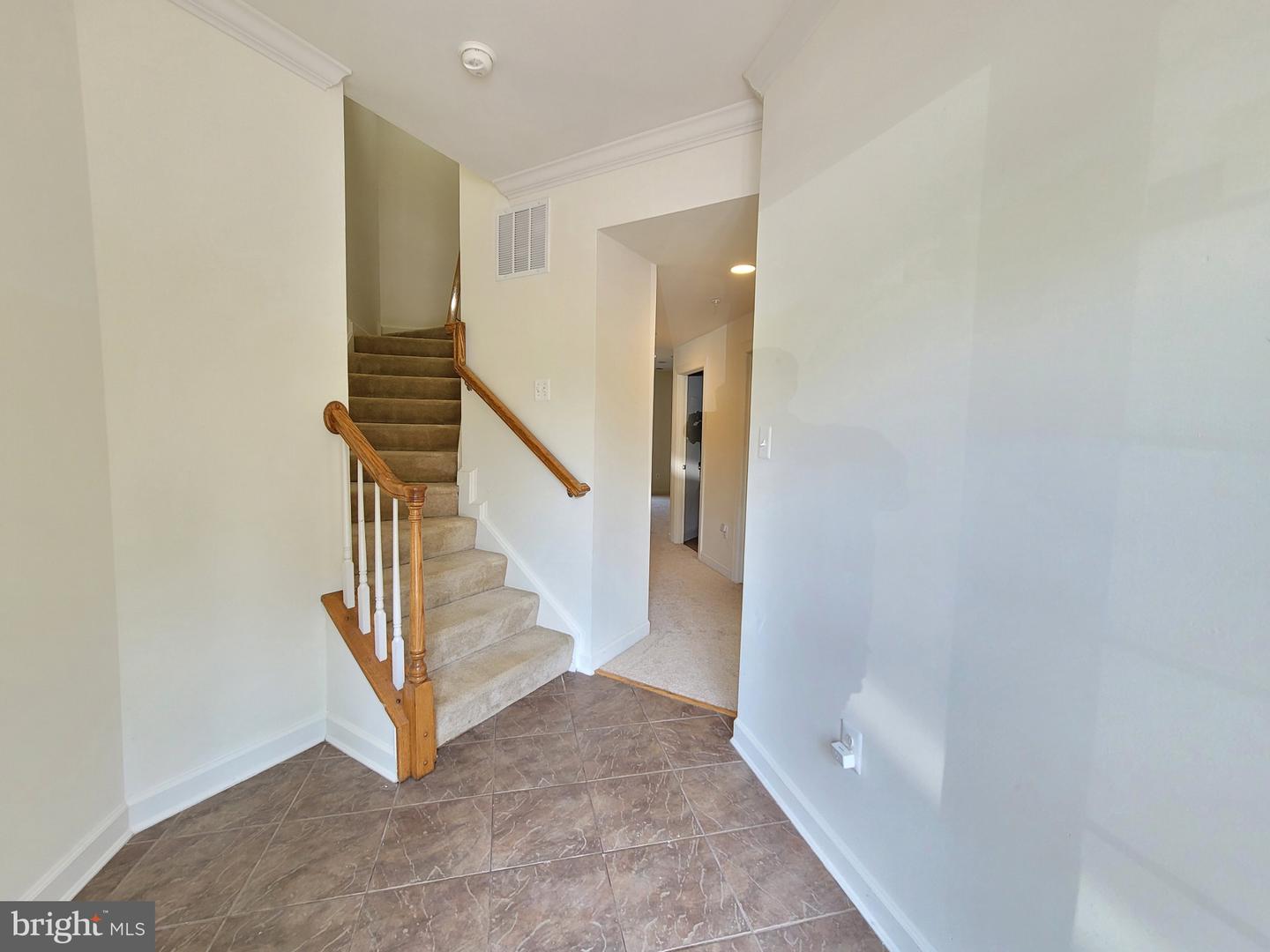 4066 Finsbury Ln Property Photo 3