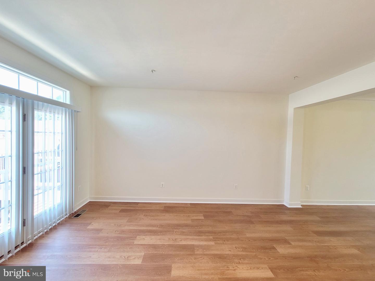 4066 Finsbury Ln Property Photo 10